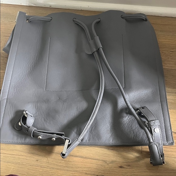 New!! AllSaints Women's Alpha Convertible Leather Backpack dark grey color - Picture 3 of 4